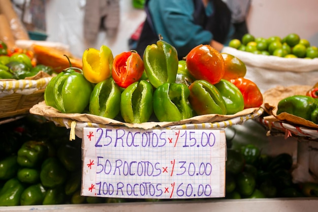 Zdjęcie rocoto to peruwiańska papryczka chilli pochodząca z andyjskiego regionu arequipa