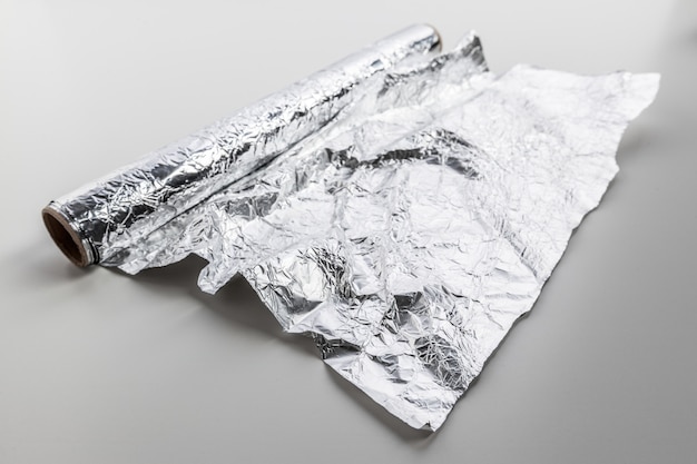 Rolka odizolowywająca folia aluminiowa odizolowywająca na bielu