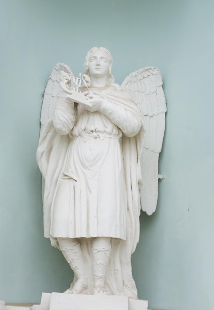 Rostov Rosja 10 czerwca 2023 Rzeźba anioła w klasztorze SpasoJakovlevski