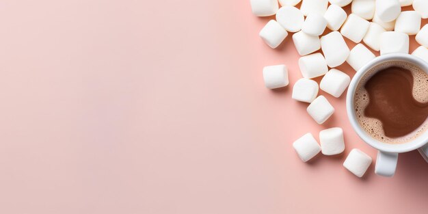 Rozgrzewające serce gorące kakao pośród przytulnych pianek marshmallows, widok na płasko