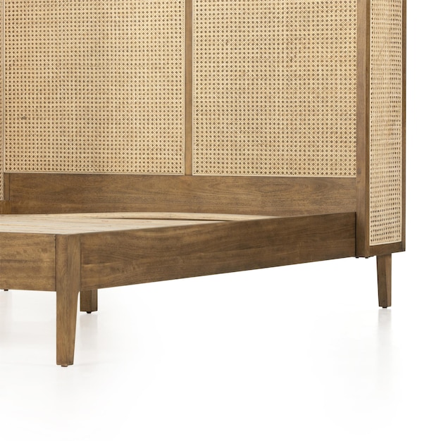 rozkładana sofa z krzesłem drewniane pudełko drewniany stół
