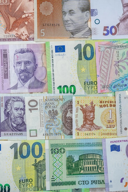 Różne europejskie międzynarodowe banknoty pieniężne jako tło