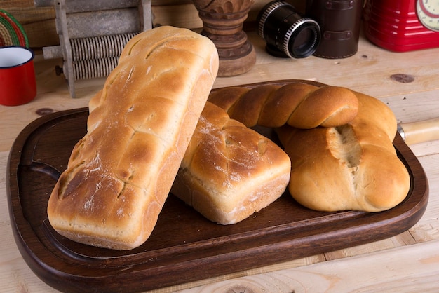 Różne kształty bochenków chleba