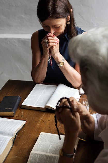 Różnorodne Pędy Religijne