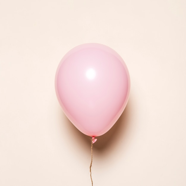 Różowy balon