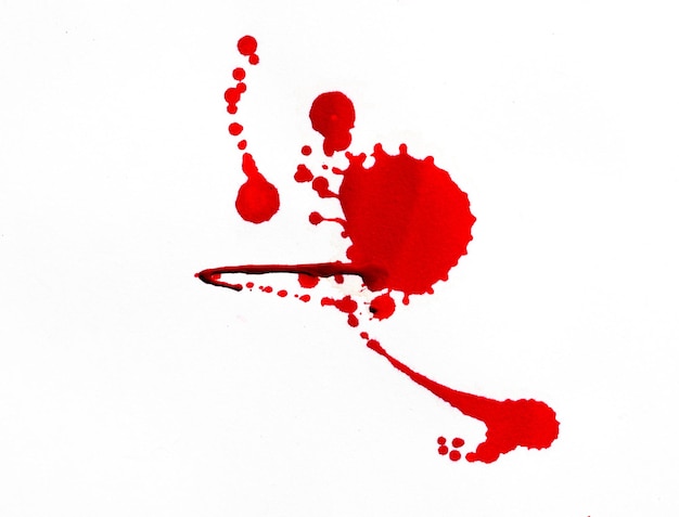 Zdjęcie rozpryski krwi czerwone plamy akwareli realistyczne rozpryski krwi na halloween koncepcja kropli krwi