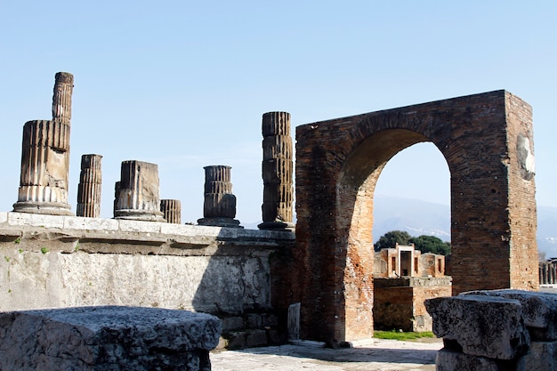 Ruiny archeologiczne w Pompejach