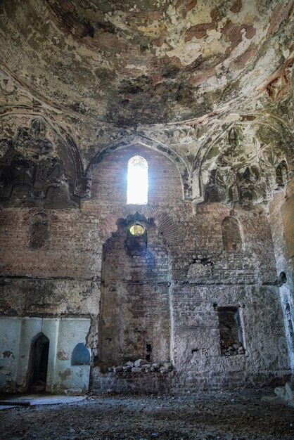 Ruiny łaźni Ishak Pasa w dzielnicy Sultanahmet w Stambule Turkiye