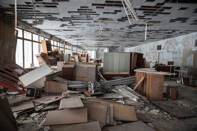 Ruiny Opuszczonego Miasta Prypeć W Czarnobylskiej Strefie Wykluczenia