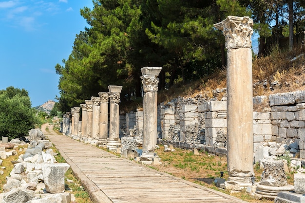 Ruiny starożytnego miasta Efez