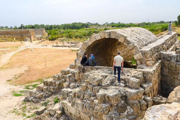 Zdjęcie ruiny starożytnego teatru w mieście salamis północny cypr w salamisrepublika turecka 2