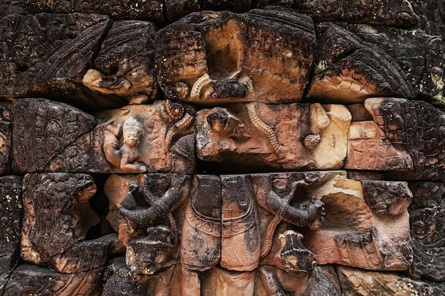 Ruiny starożytnej świątyni Khmerów w Siem Reap w Kambodży