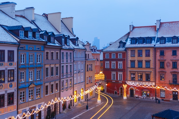 Rynek Starego Miasta W Godzinach Porannych, Warszawa, Polska.