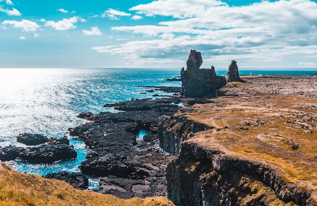 Rysunki Gigantycznych Kamieni Na Wybrzeżu Półwyspu Snaefellsnes. Islandia