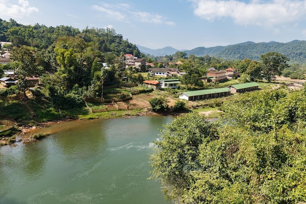 Rzeka Nam Phak I Wioska Muang La Prowincja Oudomxay Laos