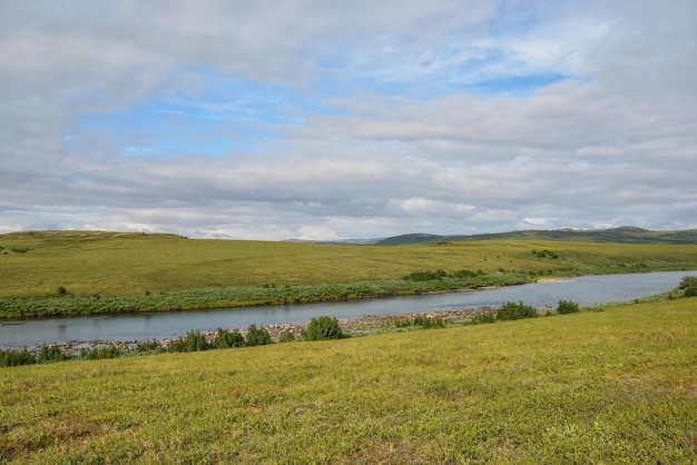 Rzeka PIKE w Parku Krajobrazowym Polarnego Uralu