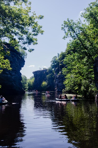 Rzeka W środku Pięknego Kanionu.