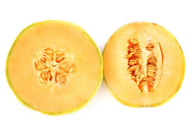 Rżnięty melon odizolowywający na bielu