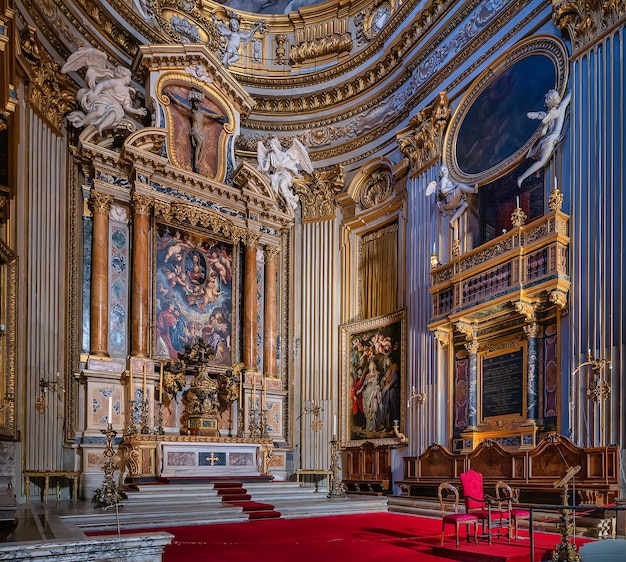 Rzym, Włochy – 11.20.2019: Santa Maria in Vallicella, czyli Chiesa Nuova, kościół w Rzymie, Włochy