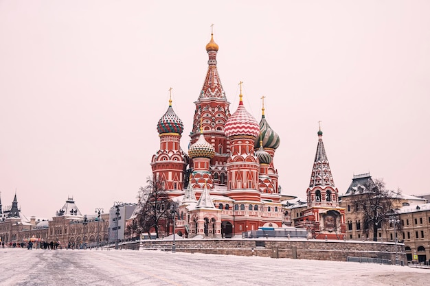 Saint Basil Cathedral na Placu Czerwonym w zimie Moskwa, Rosja.