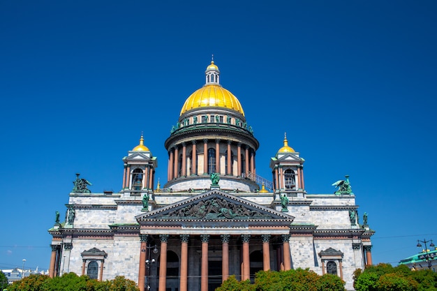 Sankt Petersburg. Katedra świętego Izaaka. Muzea W Petersburgu. Plac świętego Izaaka. Lato W Petersburgu. Rosja.