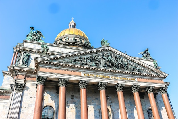 Sankt Petersburg Rosja Widok katedry św Izaaka w słoneczny dzień