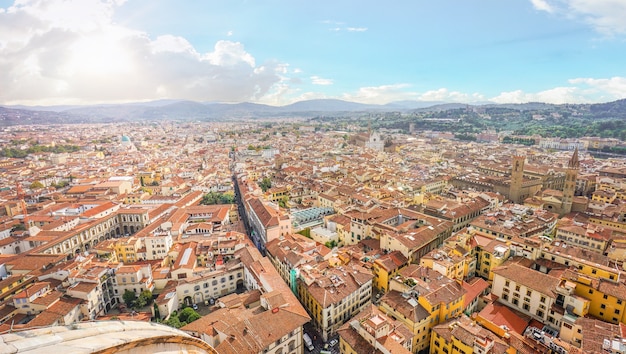 Scenic Skyline View Of Florence (firenze) City Przed światłem Słonecznym Sky Day,