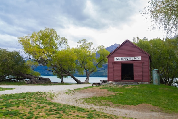 Sceniczny widok Glenorchy nabrzeże Jeziorny Wakatipu Nowa Zelandia, podróży miejsc przeznaczenia pojęcie