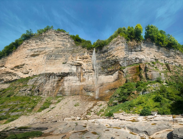 Sceniczny Widok Skalistych Gór Na Tle Nieba