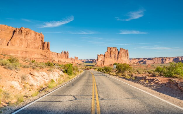 Sceny od sławnego łuku parka narodowego, Moab, Utah, usa