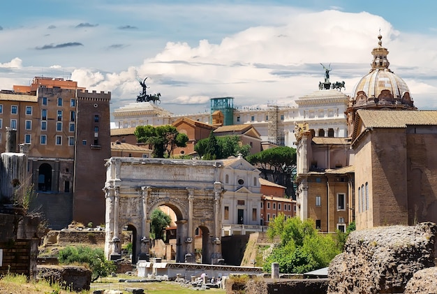 Schody do świątyni na Forum Romanum, Włochy