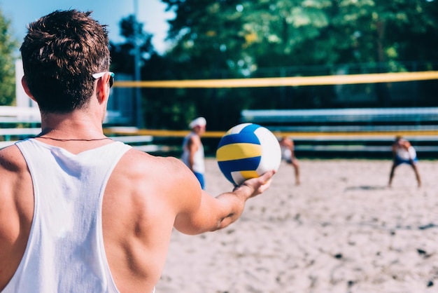 Zdjęcie serwis siatkówki plażowej