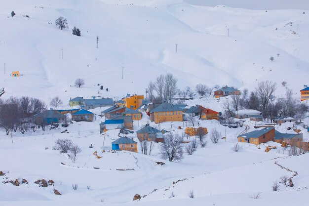 Sezon zimowy w górach Erzincan Drone Photo Kemah Erzinkan Turkey Turkiye