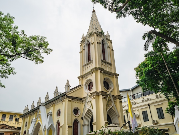 Shamian Church of Our Lady of Lounders na shamian island w mieście Guangzhou nad rzeką perłową. Shamian to piaszczysta wyspa w dystrykcie Liwan w Kantonie