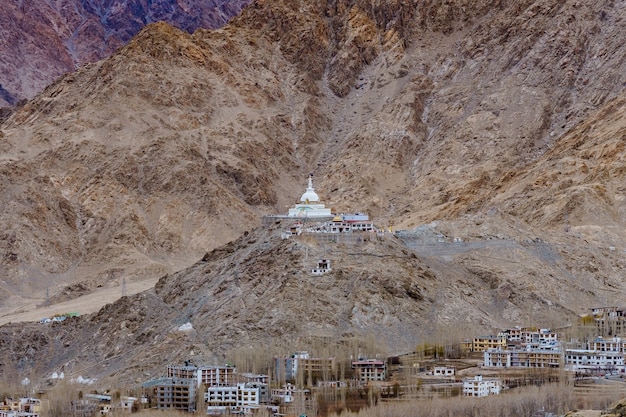 Shanti Stupa Na Wzgórzu W Changpa, Dystrykt Leh, Ladakh Region, Stan Dżammu I Kaszmir, W Północnych Indiach