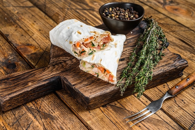 Shawarma Roladka Kanapkowa Z Kurczakiem Lavash, Wołowiną I Grzybami