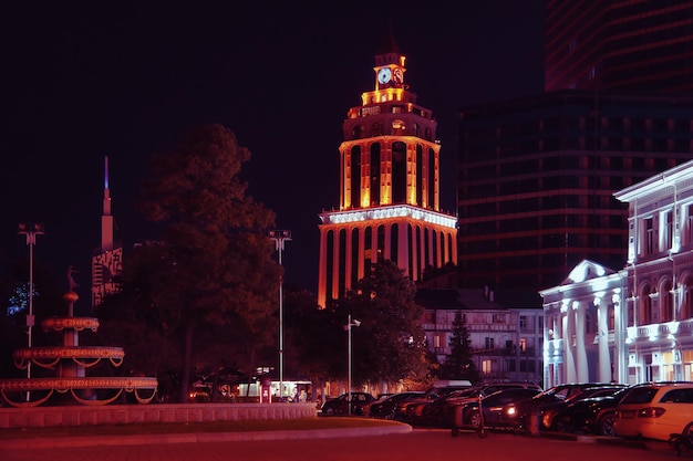 Zdjęcie sheraton batumi hotel batumi w nocy georgia