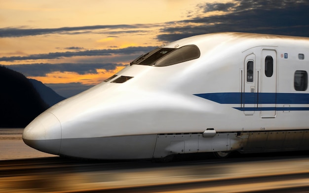 Shinkansen Bullet Train W Japonii