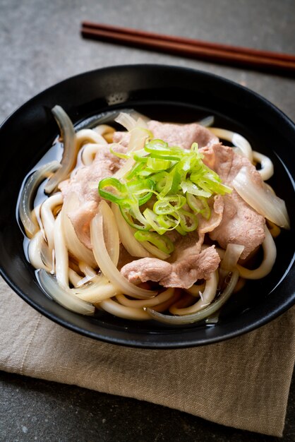 Shoyu Udon Ramen Makaron Z Wieprzowiną (shoyu Ramen)