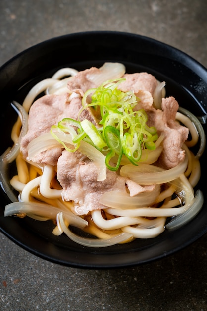 Shoyu Udon Ramen Makaron Z Wieprzowiną (shoyu Ramen)