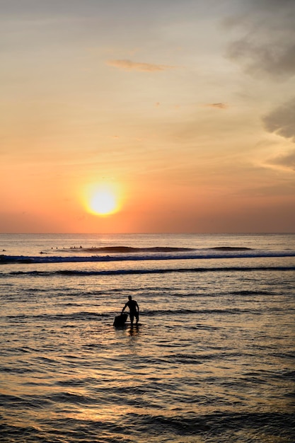 Siargao Chmura 9 Surf. Molo o wschodzie słońca. Wyspa, Filipiny