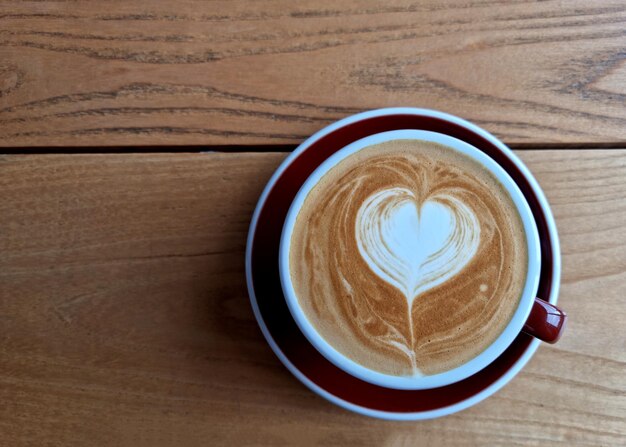 Sideway Shop Coffee Filiżanka Gorącej Kawy Latte Art Na Drewnianym Tle