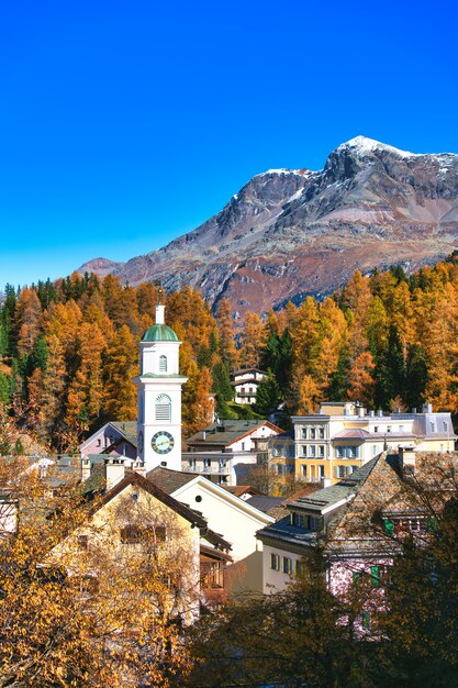 Sils Maria wieś w dolinie Engadyny w pobliżu Sankt Moritz Sxizzera