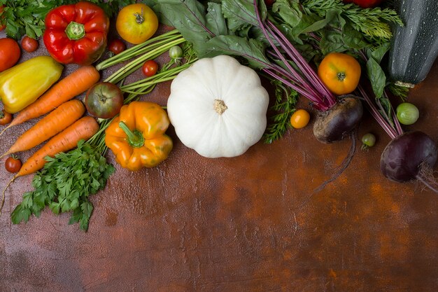 Skład Z Różnymi Surowymi, świeżymi Warzywami Organicznymi