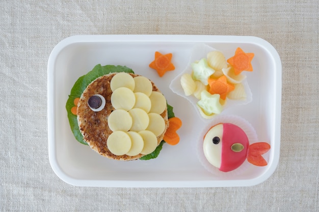 Skrzynka na lunch z rybami, zabawna sztuka jedzenia dla dzieci