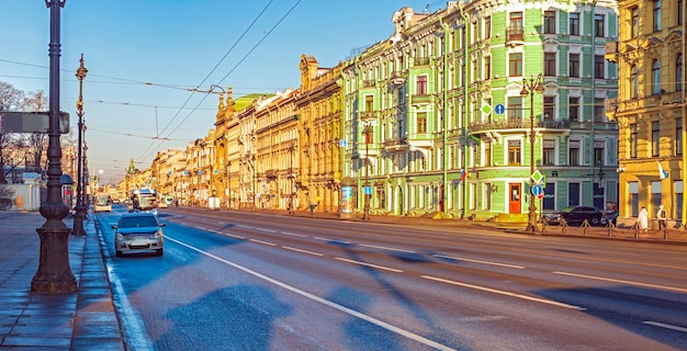 Skrzyżowanie Sankt Petersburga z ulicami Newski Prospekt i Karavannaya