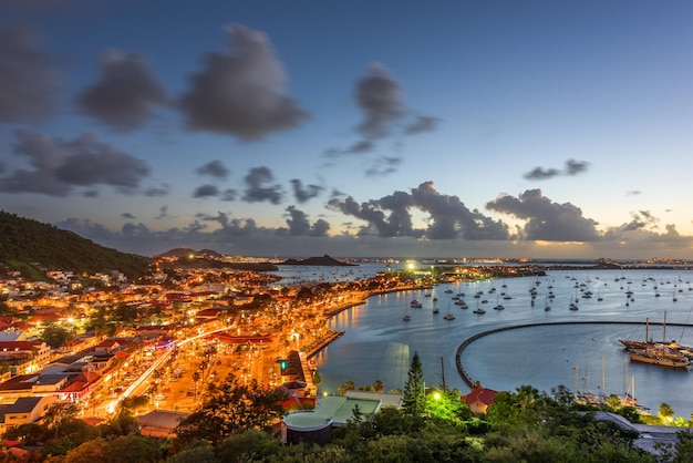 Skyline miasta Marigot St Martin