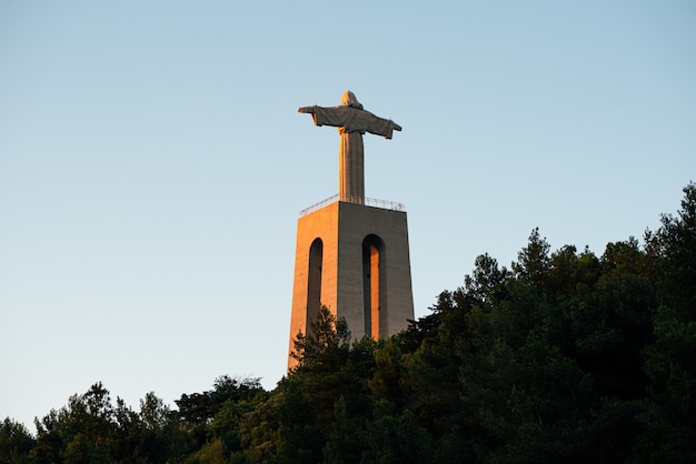 Sławna Statua Jezus Chrystus W świetle Słonecznym