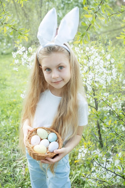 Słodkie Małe Dziecko Noszące Uszy Królika W Dzień Wielkanocny!