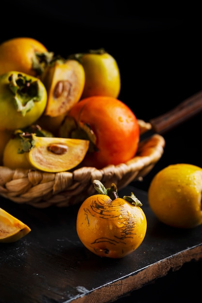 Słodkie małe persimmons